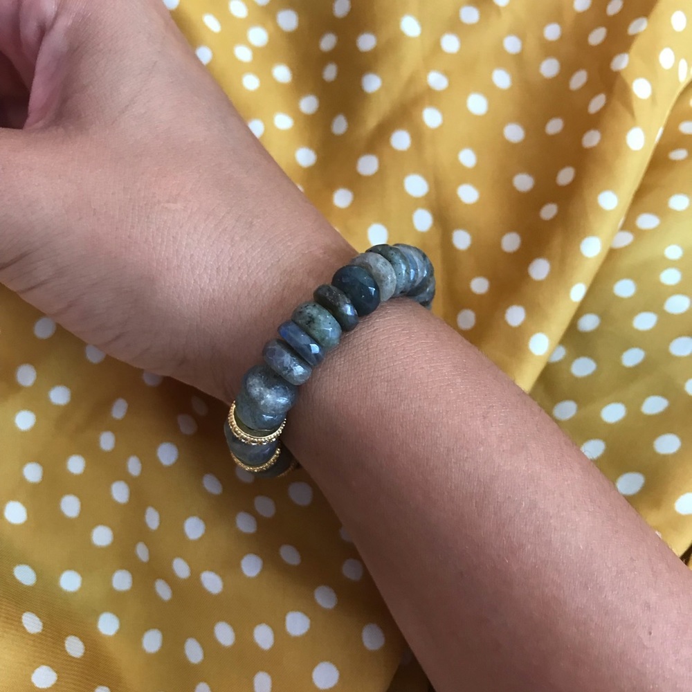 Gorgeous labradorite bracelet